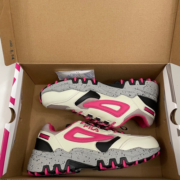 Fila tan/pink/black Shoes Size 8 - Picture 2 of 5